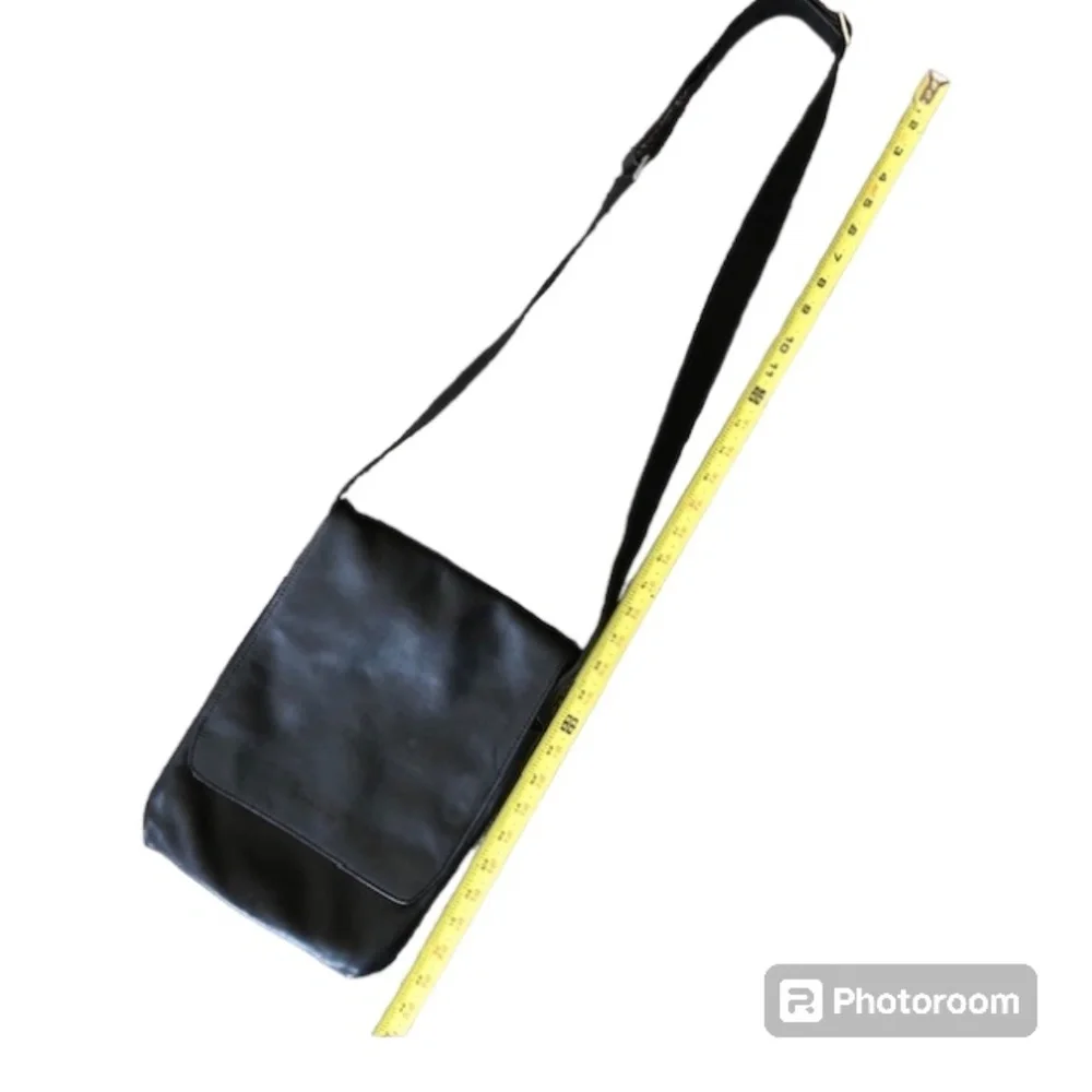 Cole Haan Black Leather Crossbody Messenger Bag With Adjustable Strap Size OS